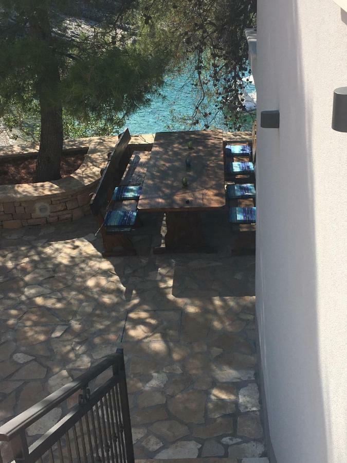 Adriatic Queen Gdinj 外观 照片