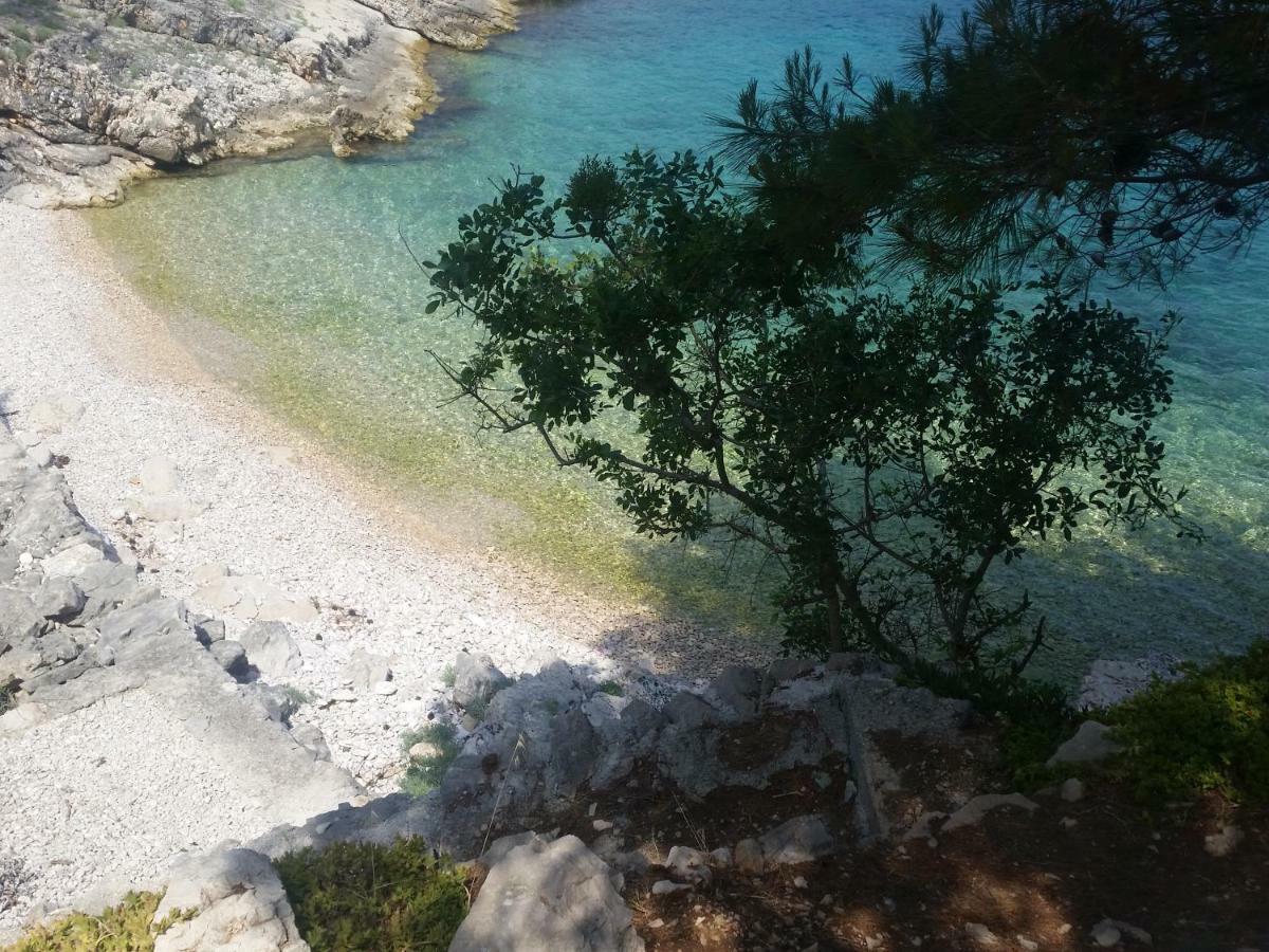 Adriatic Queen Gdinj 外观 照片